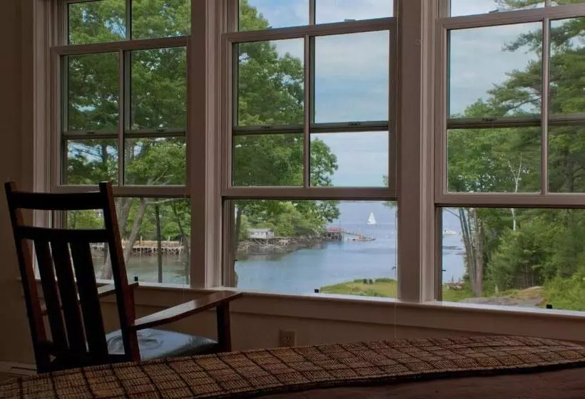 Coveside Bed & Breakfast