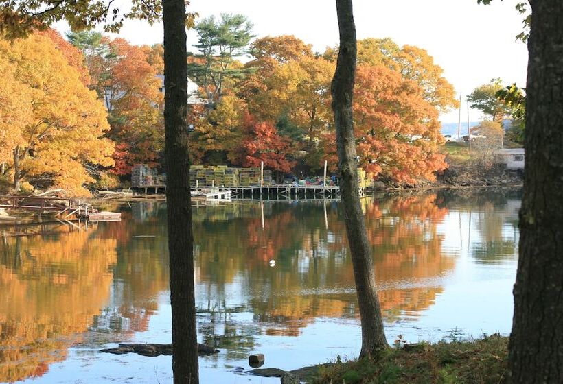 Coveside Bed & Breakfast