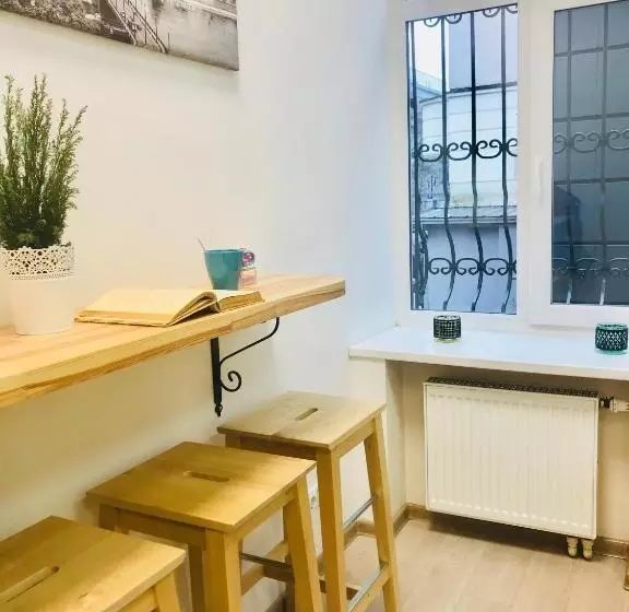 پانسیون Laisves Avenue Hostel Easy Kaunas