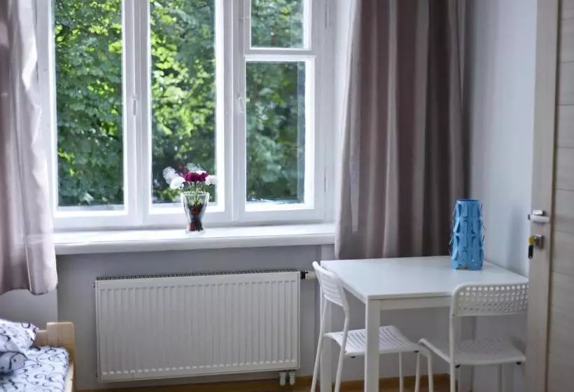 پانسیون Laisves Avenue Hostel Easy Kaunas