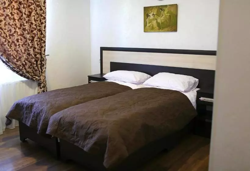 Albergue Astarta Inn