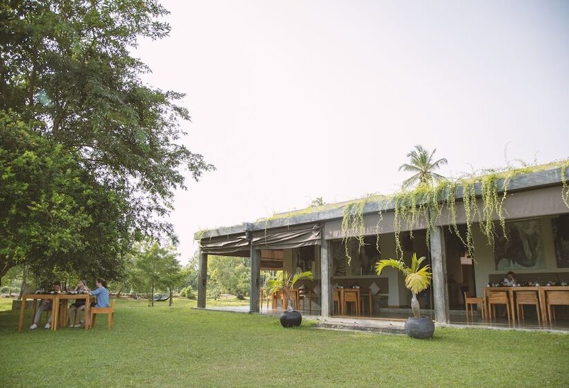 Hotel Wirdana Resort & Spa