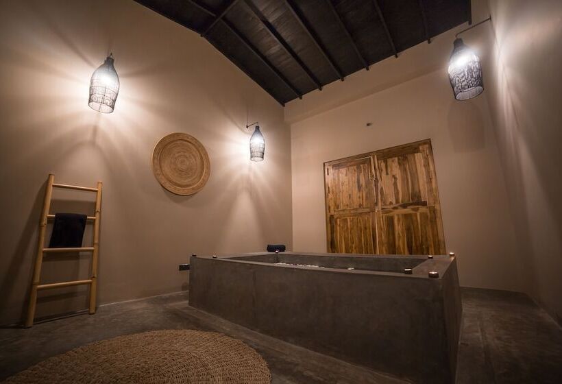 Hotel Wirdana Resort & Spa