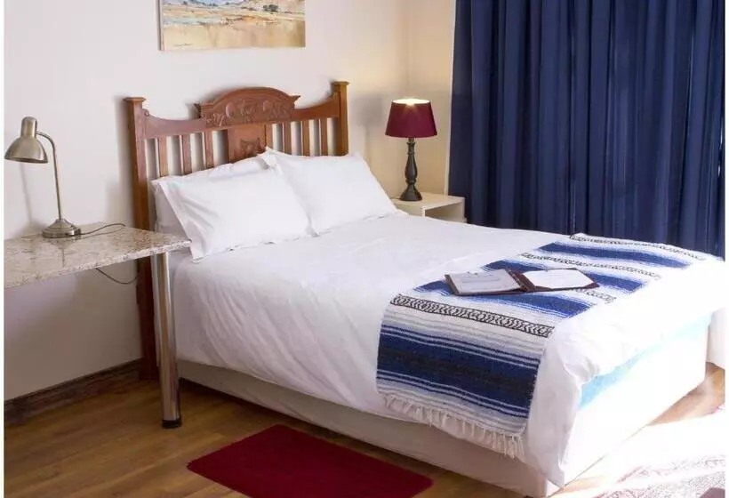 ペンション Asante Guest House