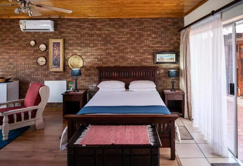 ペンション Asante Guest House