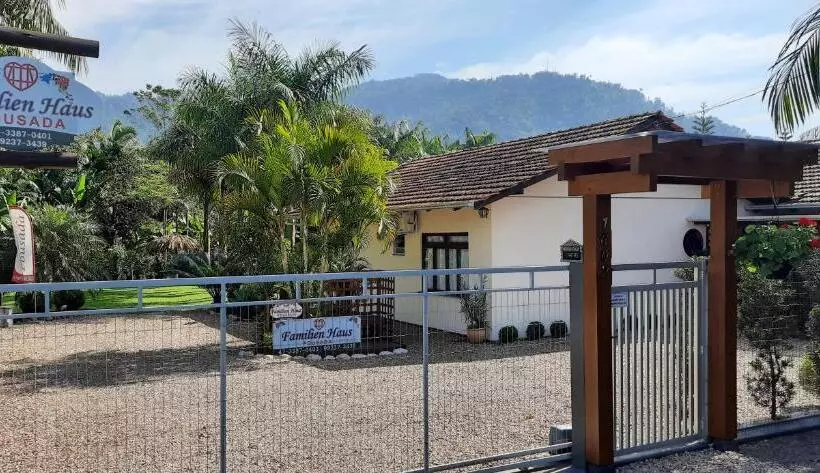 Majatalo Familien Haus Pousada