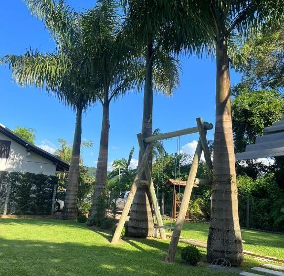 بنسيون Familien Haus Pousada