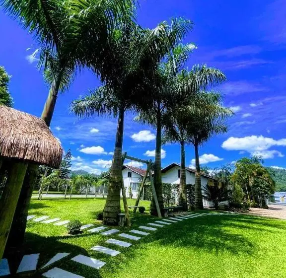 Majatalo Familien Haus Pousada