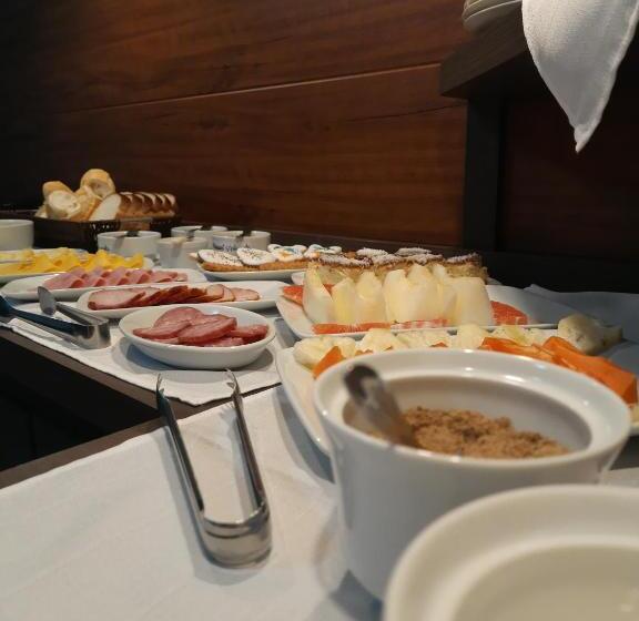 بنسيون Familien Haus Pousada