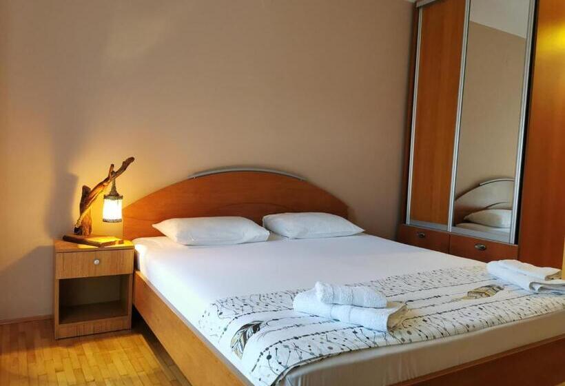 پانسیون Guesthouse Vukasevic