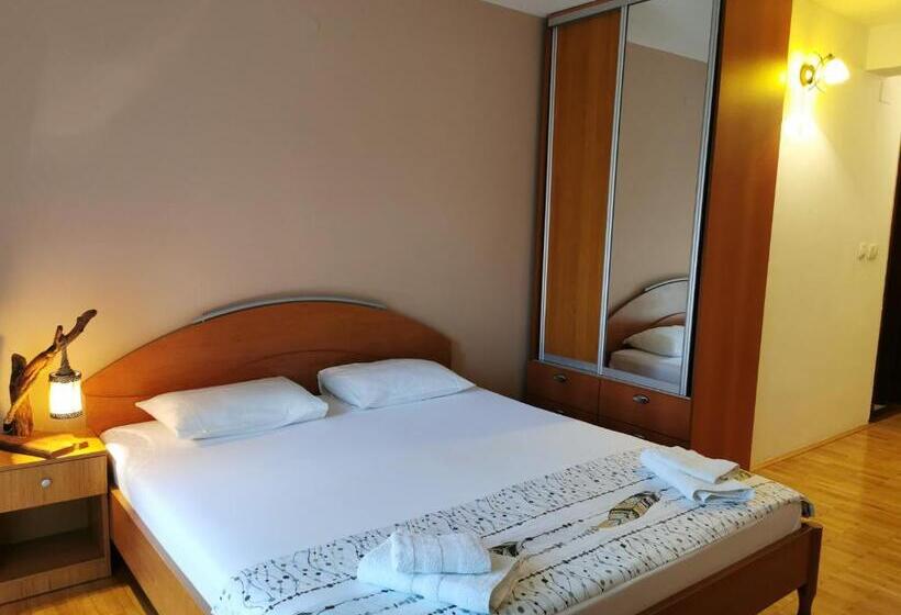 پانسیون Guesthouse Vukasevic