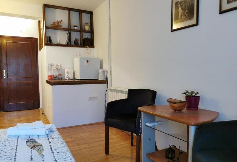 پانسیون Guesthouse Vukasevic