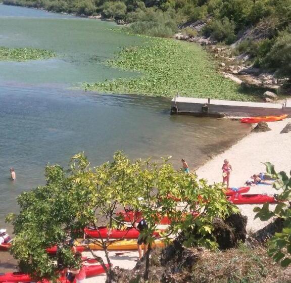 پانسیون Guesthouse Vukasevic