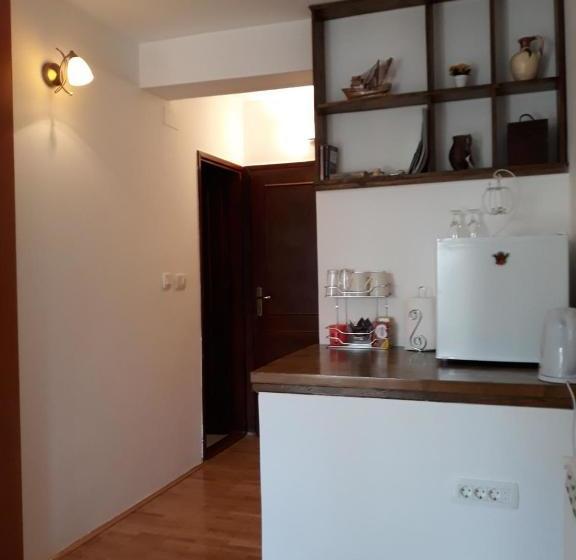 پانسیون Guesthouse Vukasevic