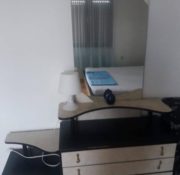 پانسیون Julija Guest House