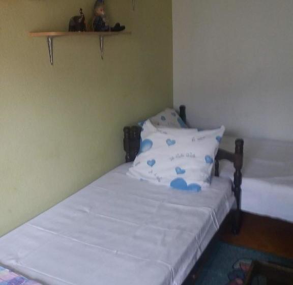 پانسیون Julija Guest House