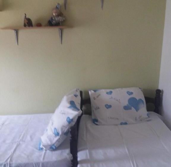 پانسیون Julija Guest House