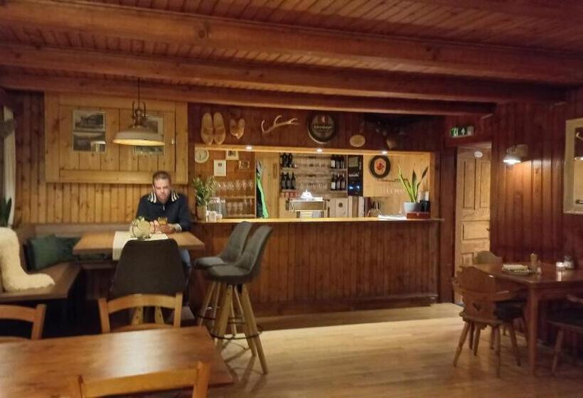 פנסיון Landhaus Bad Hopfreben