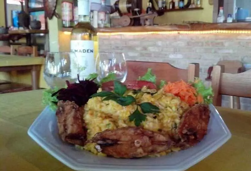 ペンション Pousada Taruma