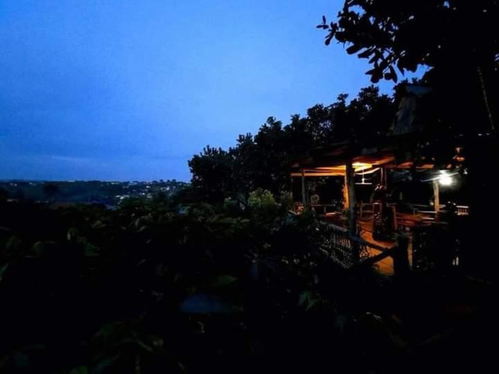 Общежитие Tree Lodge Banlung