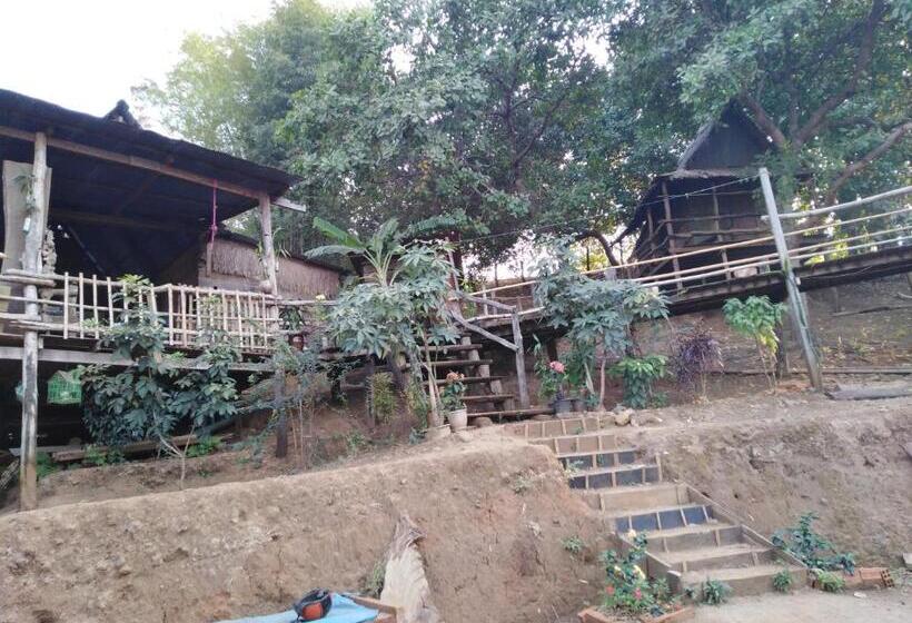 Общежитие Tree Lodge Banlung