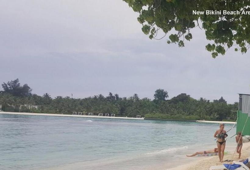 پانسیون Adroit Beach Inn