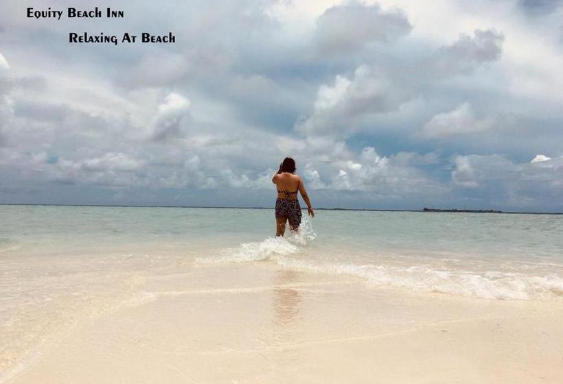 پانسیون Adroit Beach Inn