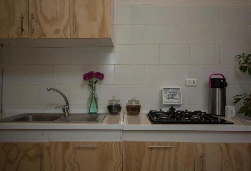 هاستل Casa Lastra