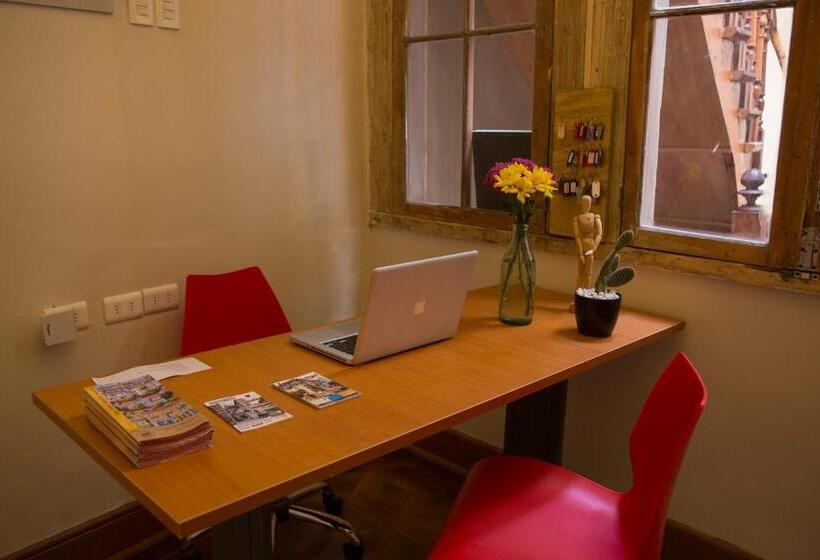 هاستل Casa Lastra