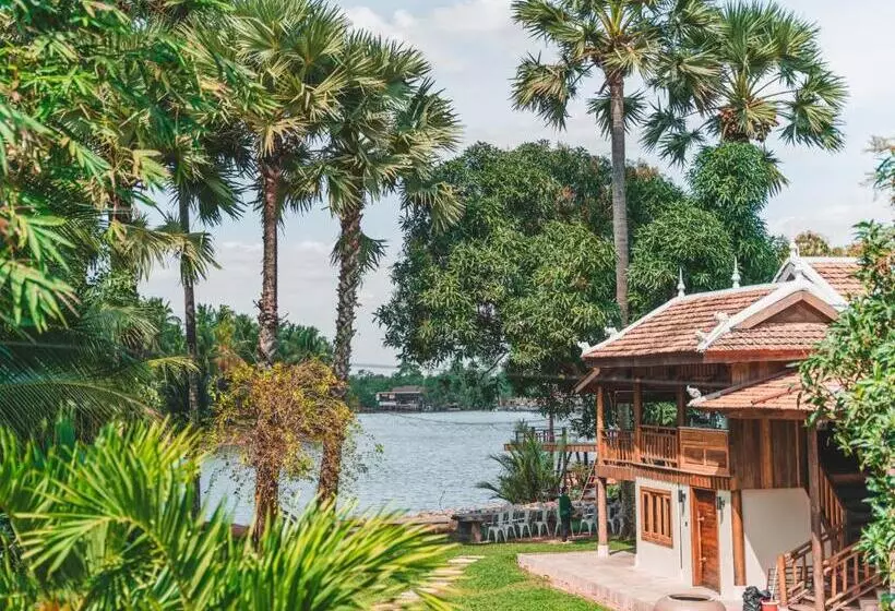 پانسیون Devi Kampot Resort At Phum Kampot