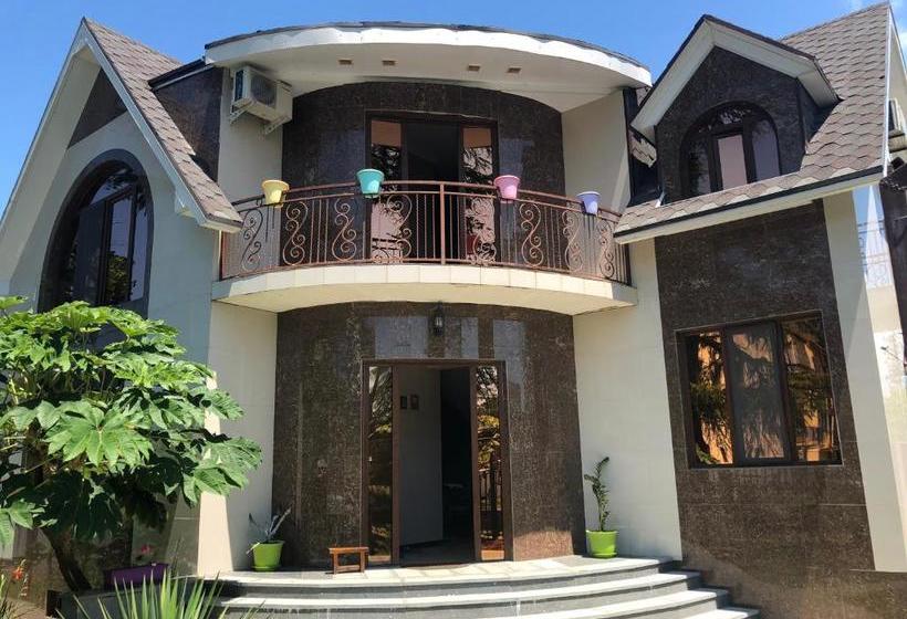 پانسیون Guest House Leto