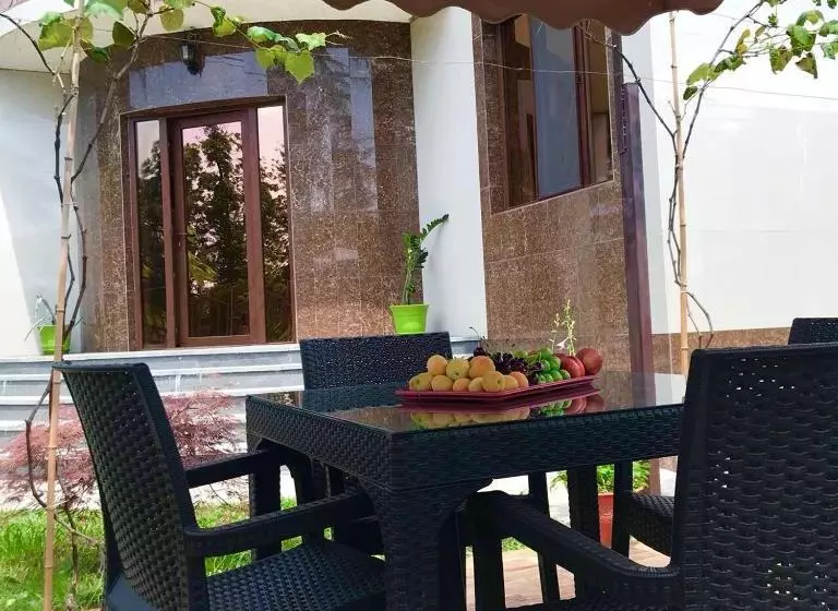 پانسیون Guest House Leto