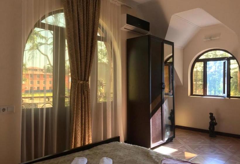 پانسیون Guest House Leto