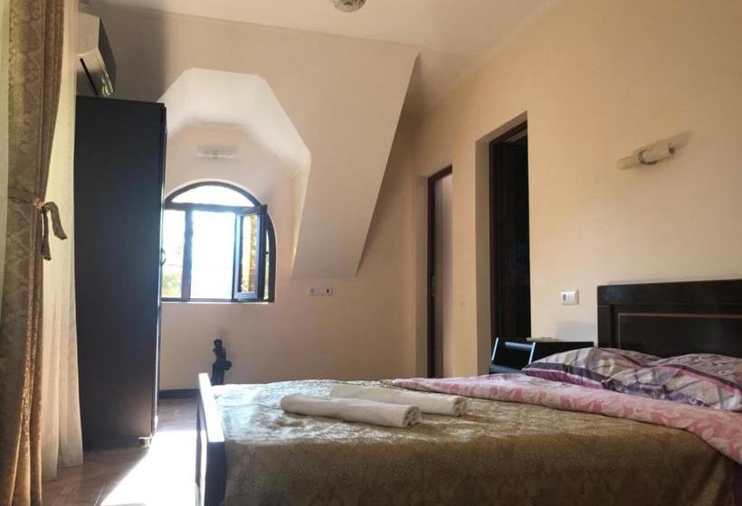 پانسیون Guest House Leto