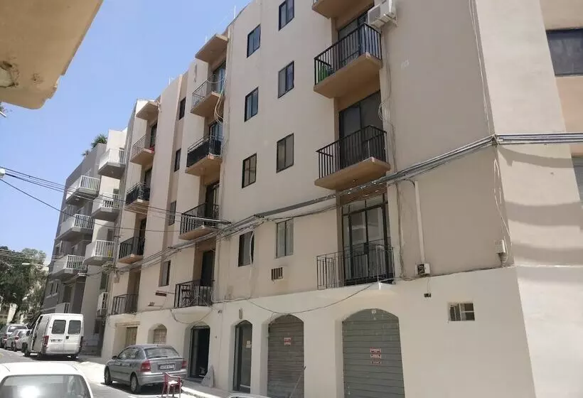 پانسیون Luxury Msida Circle Suites