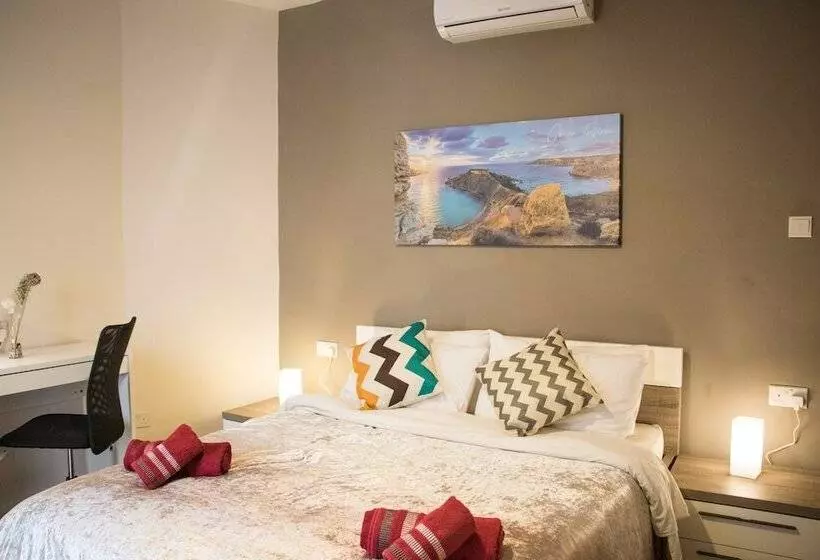 پانسیون Luxury Msida Circle Suites