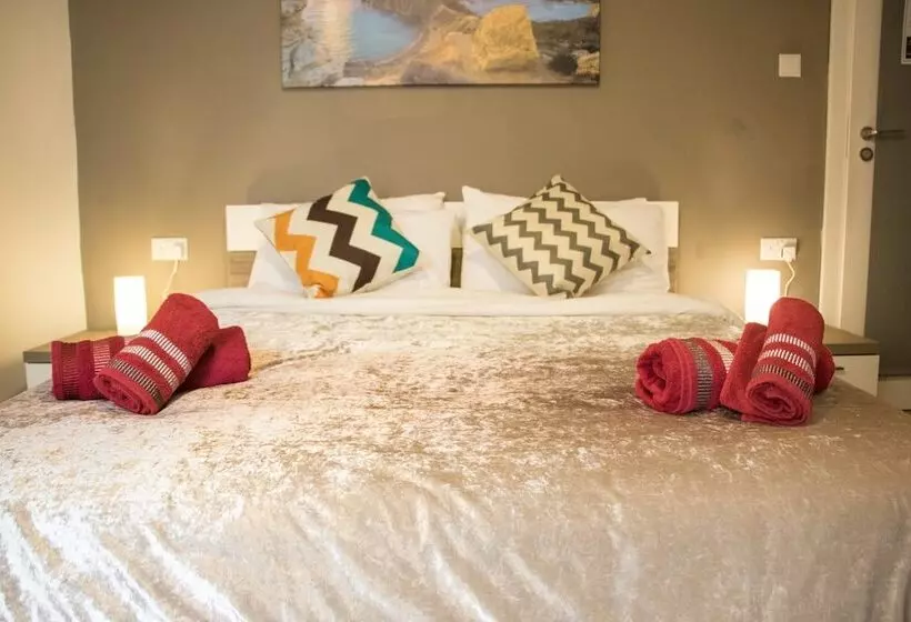 پانسیون Luxury Msida Circle Suites