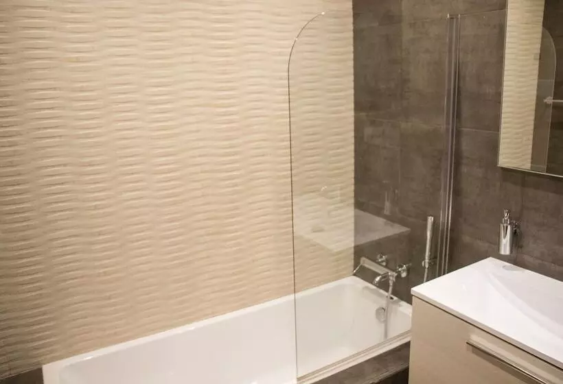 پانسیون Luxury Msida Circle Suites