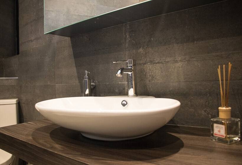 پانسیون Luxury Msida Circle Suites