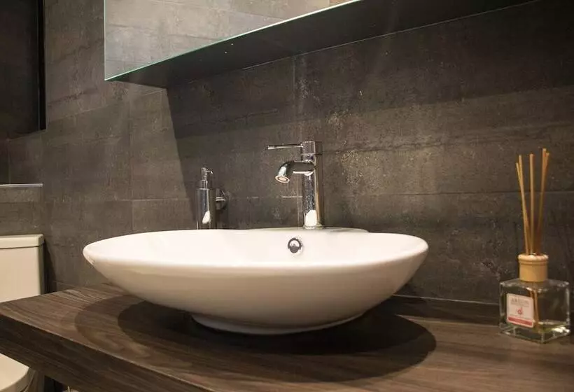 پانسیون Luxury Msida Circle Suites