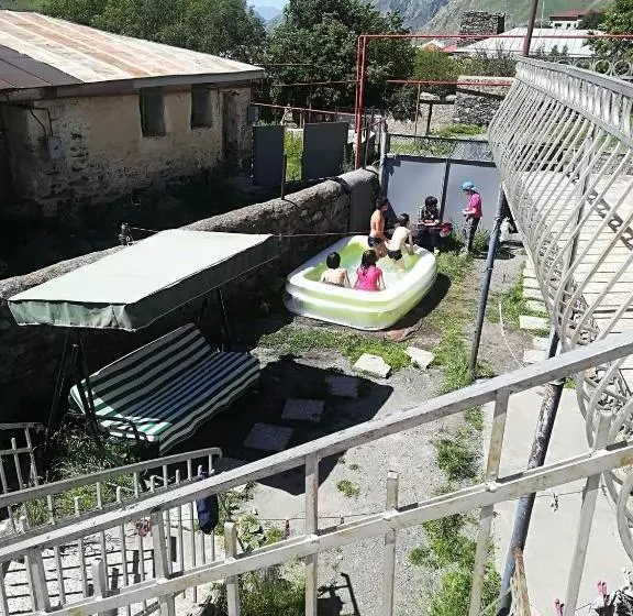 پانسیون Nikoloz Guesthouse