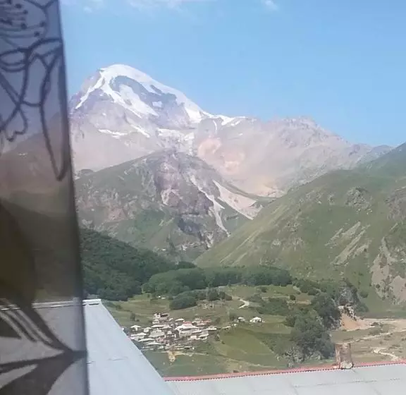 پانسیون Nikoloz Guesthouse
