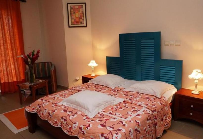 پانسیون Nouvelle Villa Mia