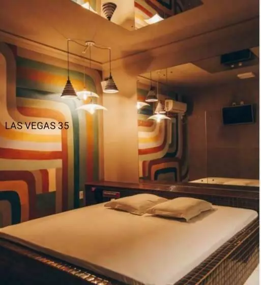 Champagne Motel