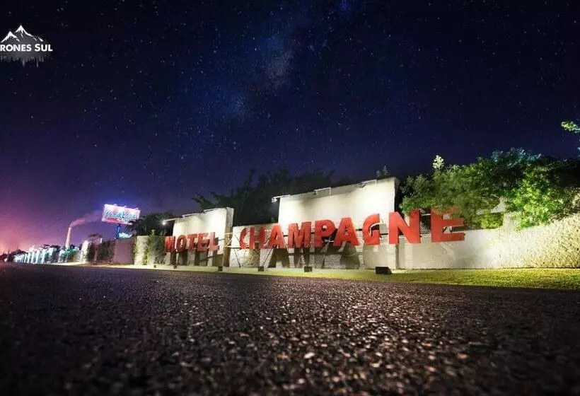 Champagne Motel