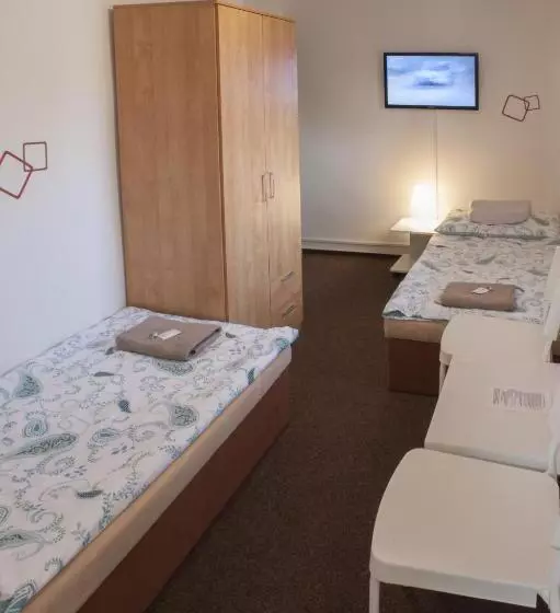 Majatalo Penzion U Nádraží