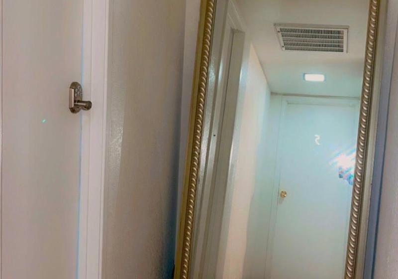 Pansiyon The Yellow Penthouse Llc