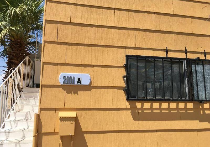 Pansiyon The Yellow Penthouse Llc