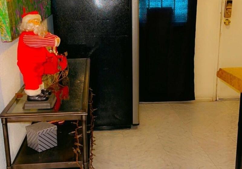 Pansiyon The Yellow Penthouse Llc