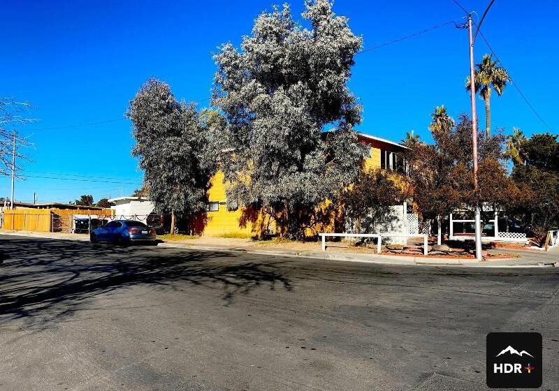 Pansiyon The Yellow Penthouse Llc